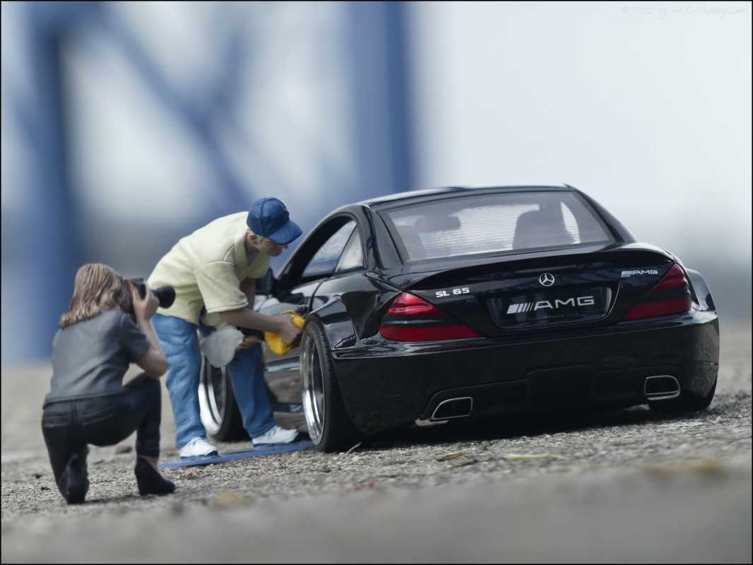 1:18 MERCEDES-BENZ SL65 AMG R230 BLACK SERIES